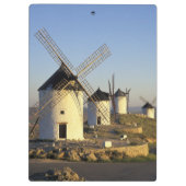 EU, Spanien, La Mancha, Consuegra. Windmühlen und Klemmbrett (Rückseite)