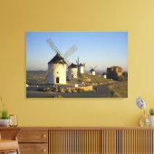 EU, Spanien, La Mancha, Consuegra. Windmühlen und Leinwanddruck (Insitu (Wohnzimmer))