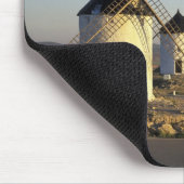 EU, Spanien, La Mancha, Consuegra. Windmühlen und Mousepad (Ecke)
