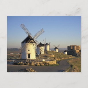 EU, Spanien, La Mancha, Consuegra. Windmühlen und Postkarte