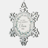 Eucalyptus Baby First Christmas Minimalistisch Mod Schneeflocken Zinn-Ornament (Rechts)