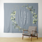 Eucalyptus Dusty Blue Future Frau Backdrop Wandteppich (Beispiel (Horizontal))