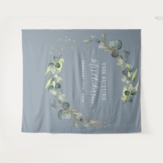 Eucalyptus Dusty Blue Future Frau Backdrop Wandteppich (Vorderseite (Horizontal))