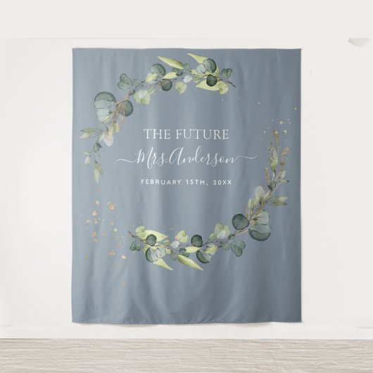 Eucalyptus Dusty Blue Future Frau Backdrop Wandteppich (Vorderseite)