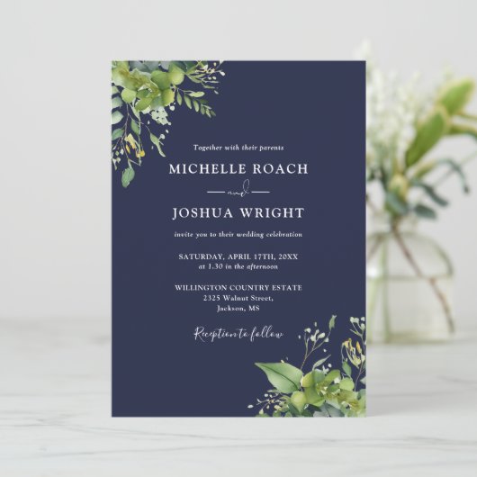 Eucalyptus Greenery Navy Blue QR Code Wedding Einladung (Stehend Vorderseite)