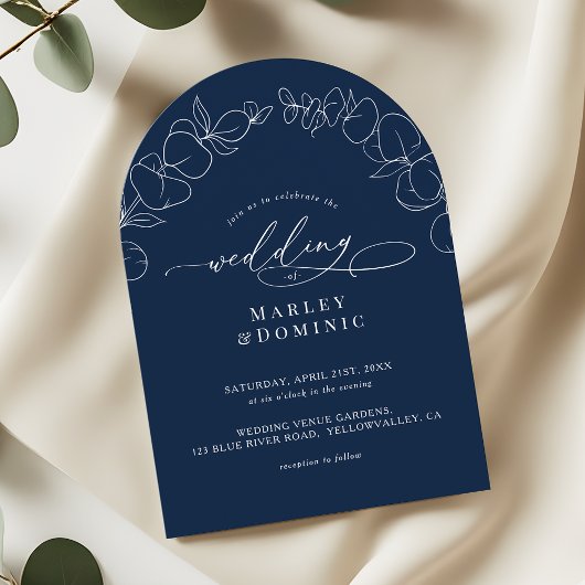 Eucalyptus Springs Script Navy Blaues Bogenförmige Einladung