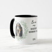 Eucalyptus Wreath Basset Hound Dog Monogram Tasse (Vorderseite Links)
