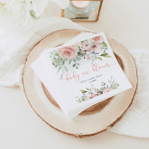 Eukalyptus-Blütenbaby in blühender Babydusche Serviette