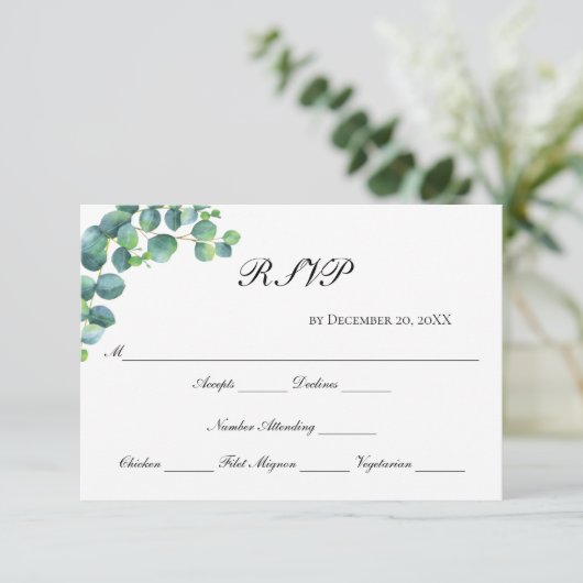 Eukalyptus Botanische Schrift Moderne Elegante Hoc RSVP Karte (Stehend Vorderseite)