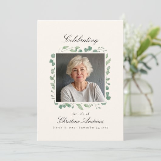 Eukalyptus Celebration of Life Funeral Beige Einladung (Stehend Vorderseite)