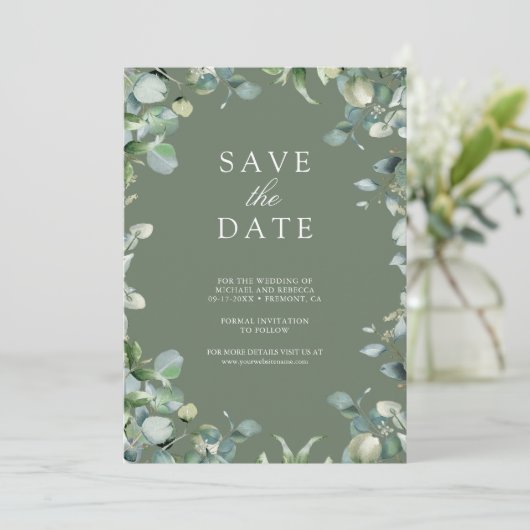 Eukalyptus Foto QR Code Sage Green Wedding Save The Date (Stehend Vorderseite)