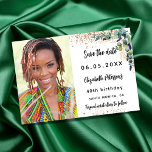 Eukalyptus-Foto zum Geburtstag Save the Date Ankündigungspostkarte<br><div class="desc">Fügen Sie ein Foto in vertikaler Größe hinzu. Ein modernes und elegantes Foto Save the Date. Ein schick weißer Hintergrund mit Eukalyptusgrün,  goldgelbem Blattwerk und Glitzern. Personalisieren und hinzufügen Sie Ihr Foto und Details.</div>