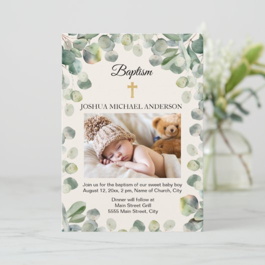 Eukalyptus Gold Cross Religious Baptism Foto Einladung (Stehend Vorderseite)