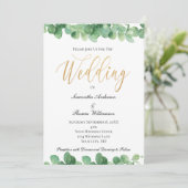 Eukalyptus Green Gold Script Elegante Wedding Einladung (Stehend Vorderseite)