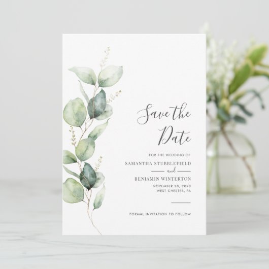 Eukalyptus Greenerage Foliage Script Wedding Save The Date (Stehend Vorderseite)