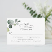 Eukalyptus Greenery Wedding Rsvp mit Optionen zum  (Stehend Vorderseite)