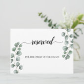 Eukalyptus-Grünzeichen für Hochzeiten vorbehalten Einladung (Stehend Vorderseite)