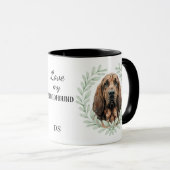 Eukalyptus-Kranz Bloodhound-Hund-Monogramm Tasse (VorderseiteRechts)