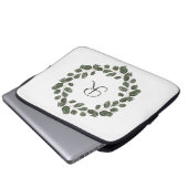 Eukalyptus Monogram Blätter Elegante Moderne Laptopschutzhülle (Vorne Knopf)