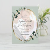Eukalyptus Sage Foto Gold Metallic Wedding Einladung (Stehend Vorderseite)