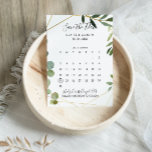 Eukalyptus-Save the Date Save The Date<br><div class="desc">Dieser geometrisch goldene Eukalyptus-Save the Date-Kalender ist perfekt für eine moderne Hochzeit. Das Design besticht durch einen goldgeometrischen Rahmen,  der die eleganten,  grün grünen Eukalyptus-Blätter schmückt.</div>
