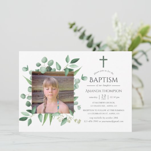 Eukalyptus-Wald Grüne Taufe oder Weihnachten Einladung (Stehend Vorderseite)