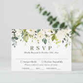 Eukalyptus White Roses Floral Wedding RSVP Karte (Stehend Vorderseite)