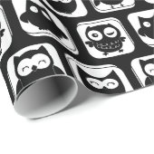 Eukalyptusmuster in Schwarz und Weiß Geschenkpapier (Rolleneckpunkt)