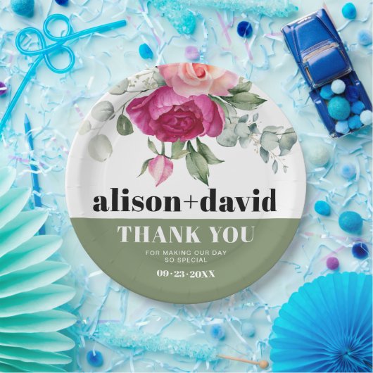 Eukalyptuszweige mit rosa Rosenblütenhochzeit Pappteller (Party)