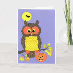 Eule auf kundengerechter Karte Baum Halloweens