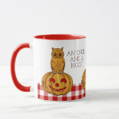 Eule auf Pumpkin Gingham Pattern Tasse (Links)