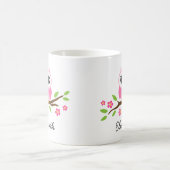 Eule auf Zweig mit rosa Blume personalisierter Nam Kaffeetasse (Mittel)