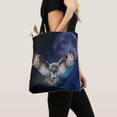 Eule im Flug Tasche (Von Nahem)