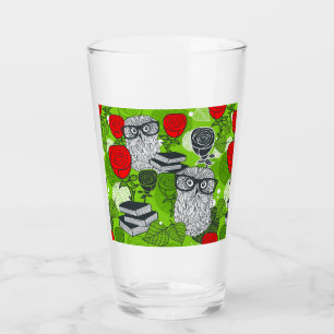 Eule in rote Rosen Glas