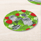 Eule in rote Rosen Runder Pappuntersetzer (Angewinkelt)