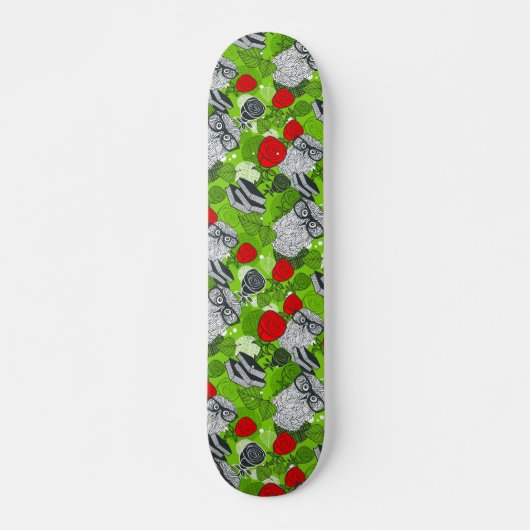 Eule in rote Rosen Skateboard (Vorne)