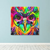 Eule mit farbenfrohen Federn Quirky KI Kunst Leinwanddruck (Insitu (Holzboden))