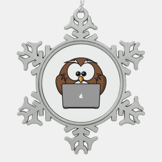 Eule mit Laptop Schneeflocken Zinn-Ornament (Vorderseite)