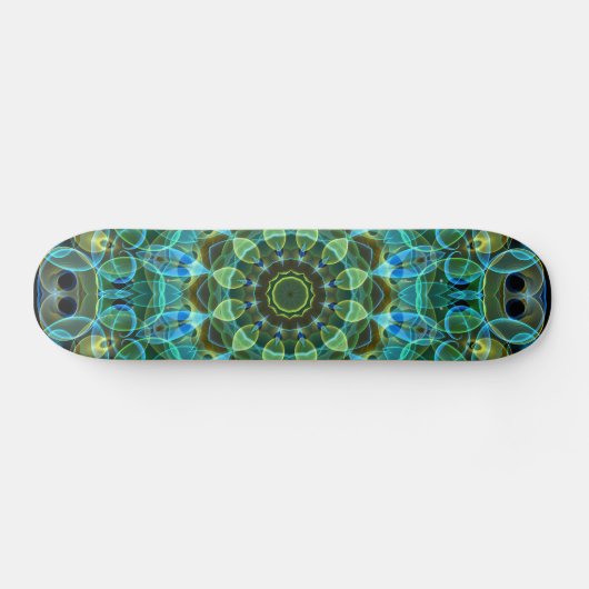 Eule mustert Kaleidoskop Skateboard (Horizontal)