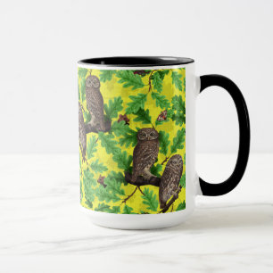 Eulen im Wald auf zitronengelb Tasse