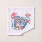 Eulen in der Liebe auf einer Baumzweigung Badhandtuch Set (Waschlappen)