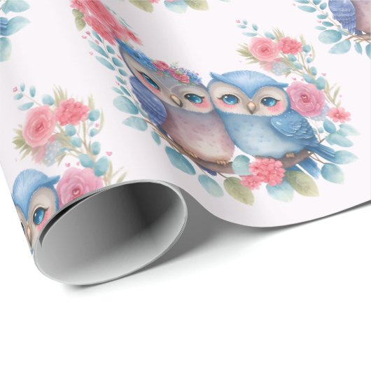 Eulen in der Liebe auf einer Baumzweigung Geschenkpapier (Rolleneckpunkt)