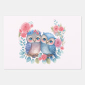 Eulen in der Liebe auf einer Baumzweigung Geschenkpapier Set (Vorderseite)