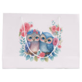 Eulen in der Liebe auf einer Baumzweigung Große Geschenktüte (Rückseite)