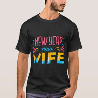 Eulen und Buntspechtmuster. T-Shirt