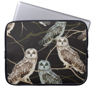 Eulenast: Einsamer Vogelhorst. Laptopschutzhülle