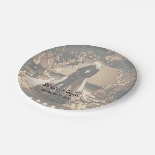 Eure eigenen Fotos verblasst Hochzeit Pappteller (Schrägansicht)