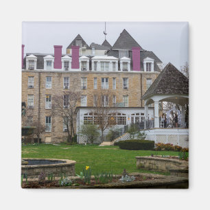 Eureka Crescent Magnet