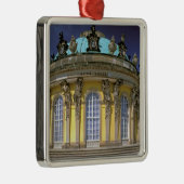 Europa, Deutschland, Potsdam. Park Sanssouci, 2 Silbernes Ornament (Rechts)