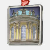 Europa, Deutschland, Potsdam. Park Sanssouci, 2 Silbernes Ornament (Links)